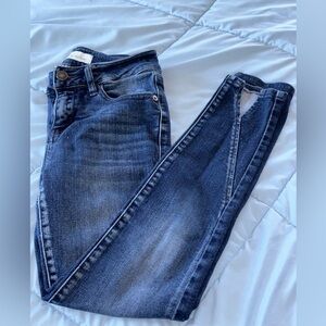 KanCan Kingston Mid Rise Ankle Skinny Blue
Jeans